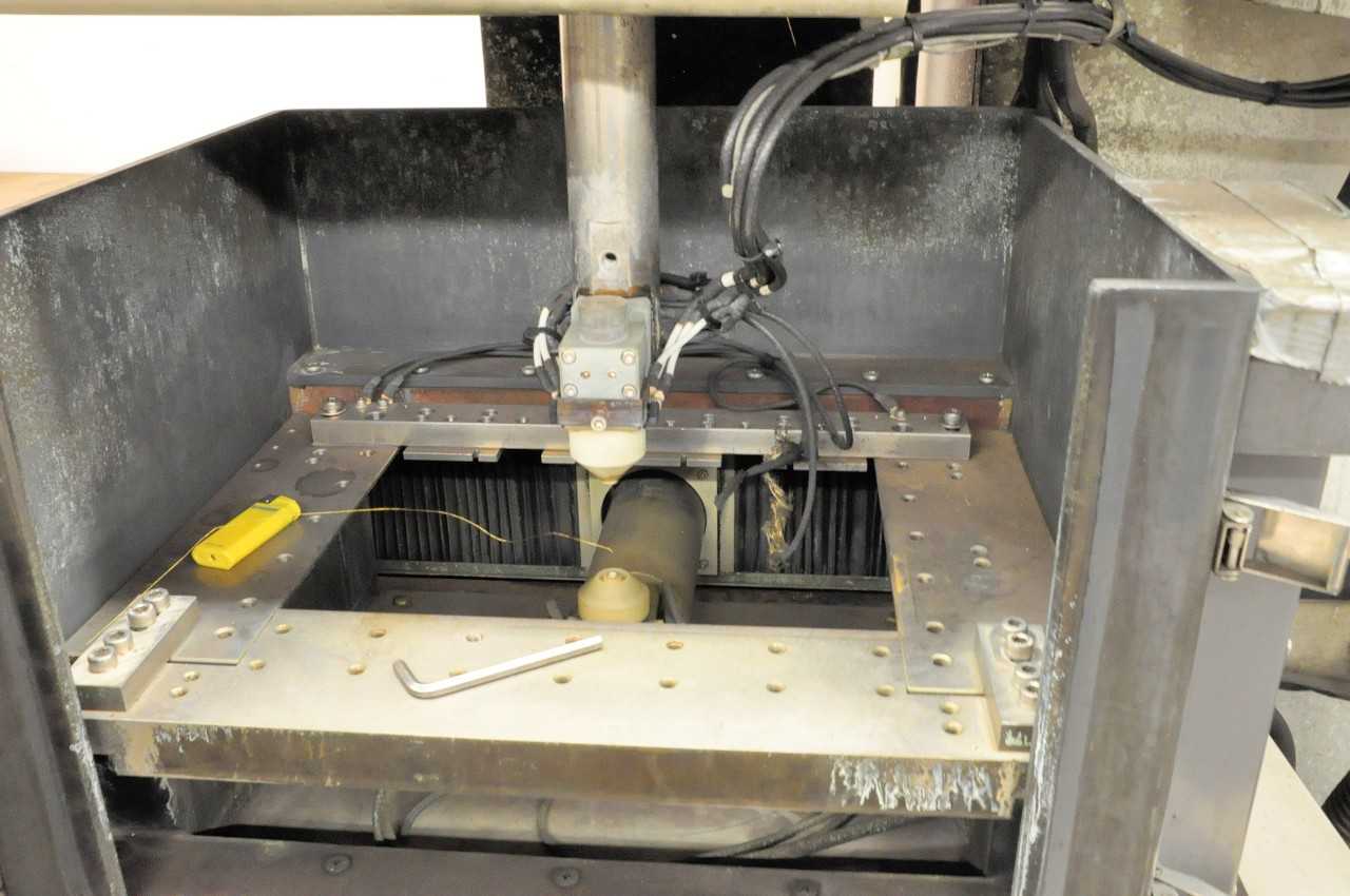 Fanuc RoboCut EDM - EDM MACHINES