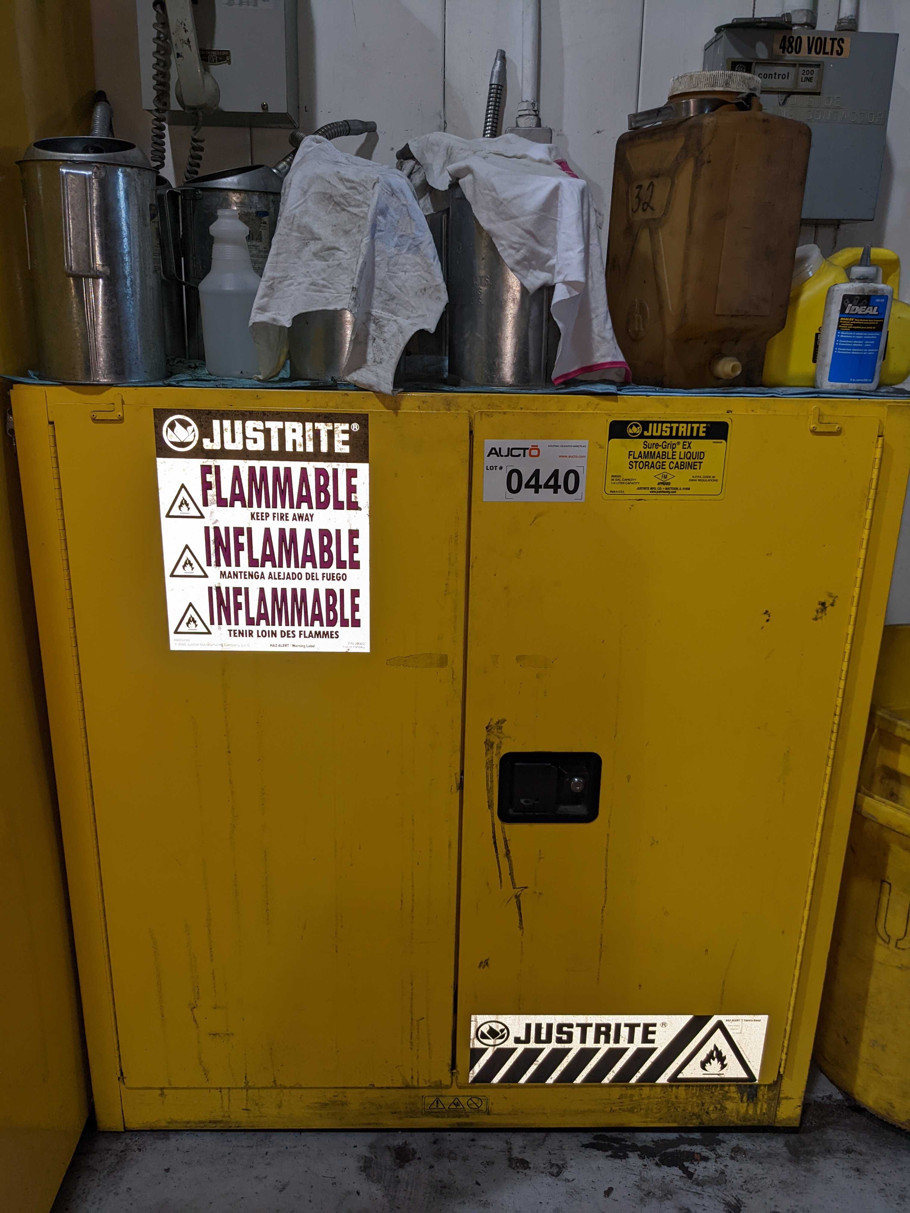 FIRE SAFETY CABINET WITH CONTENTS - SAFETY EQUIPMENT