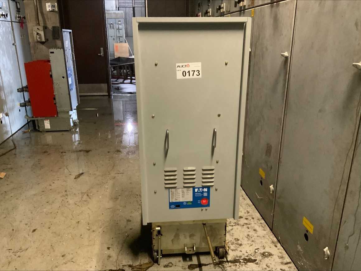 Eaton VR Series Vacuum Circuit Breaker - CIRCUIT BREAKERS Eaton VR Series Vacuum Circuit Breaker - CIRCUIT BREAKERS