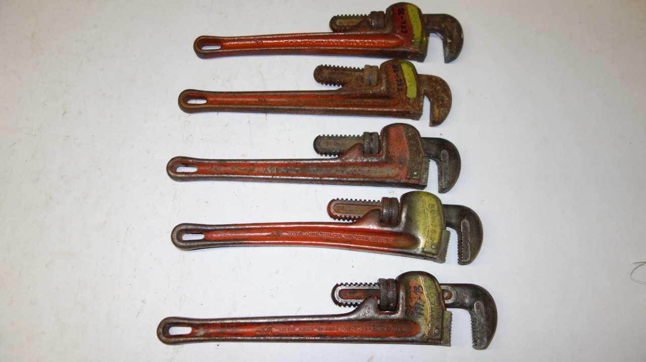 LOT OF 5 RIDGID 14 IN ADJUSTABLE PIPE WRENCHES - HAND TOOLS