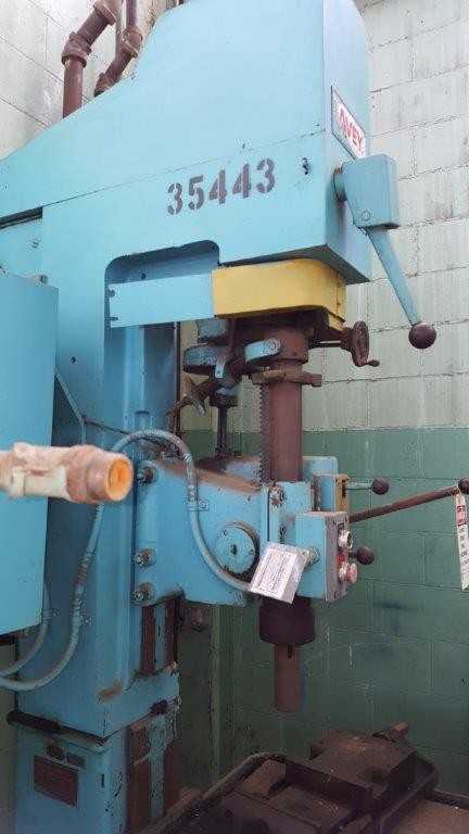 Drill Press - UPRIGHT DRILL PRESSES