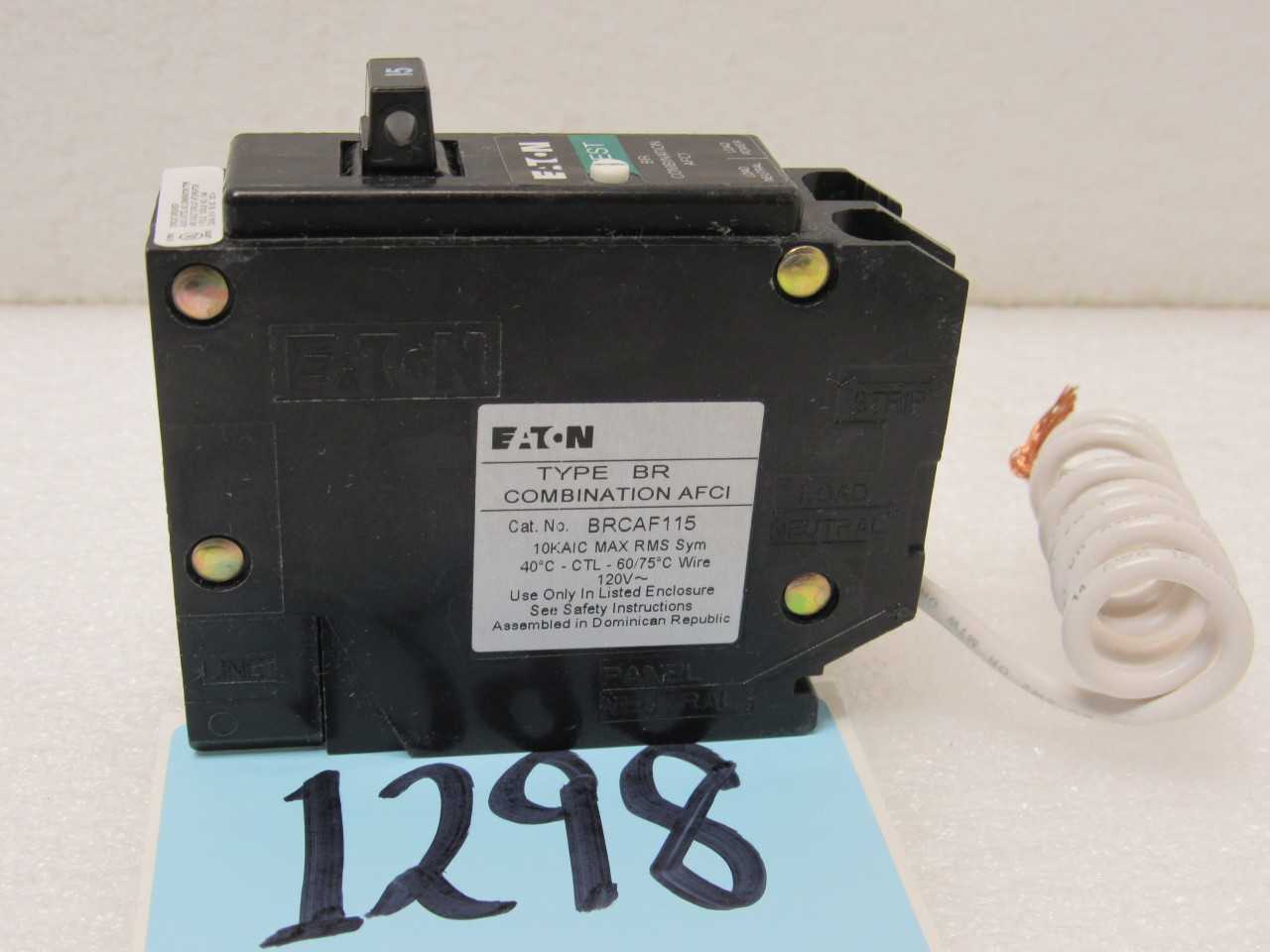 LOT OF EATON RESIDENTAL BREAKERS - MISCELLANEOUS