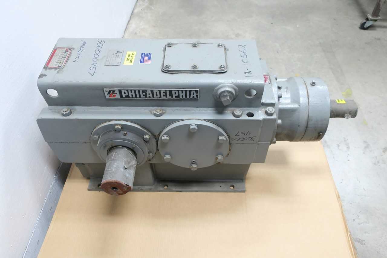 PHILADELPHIA GEAR 9HB-2 60HP 20.9:1 ENCLOSED GEAR DRIVE - GEAR REDUCERS