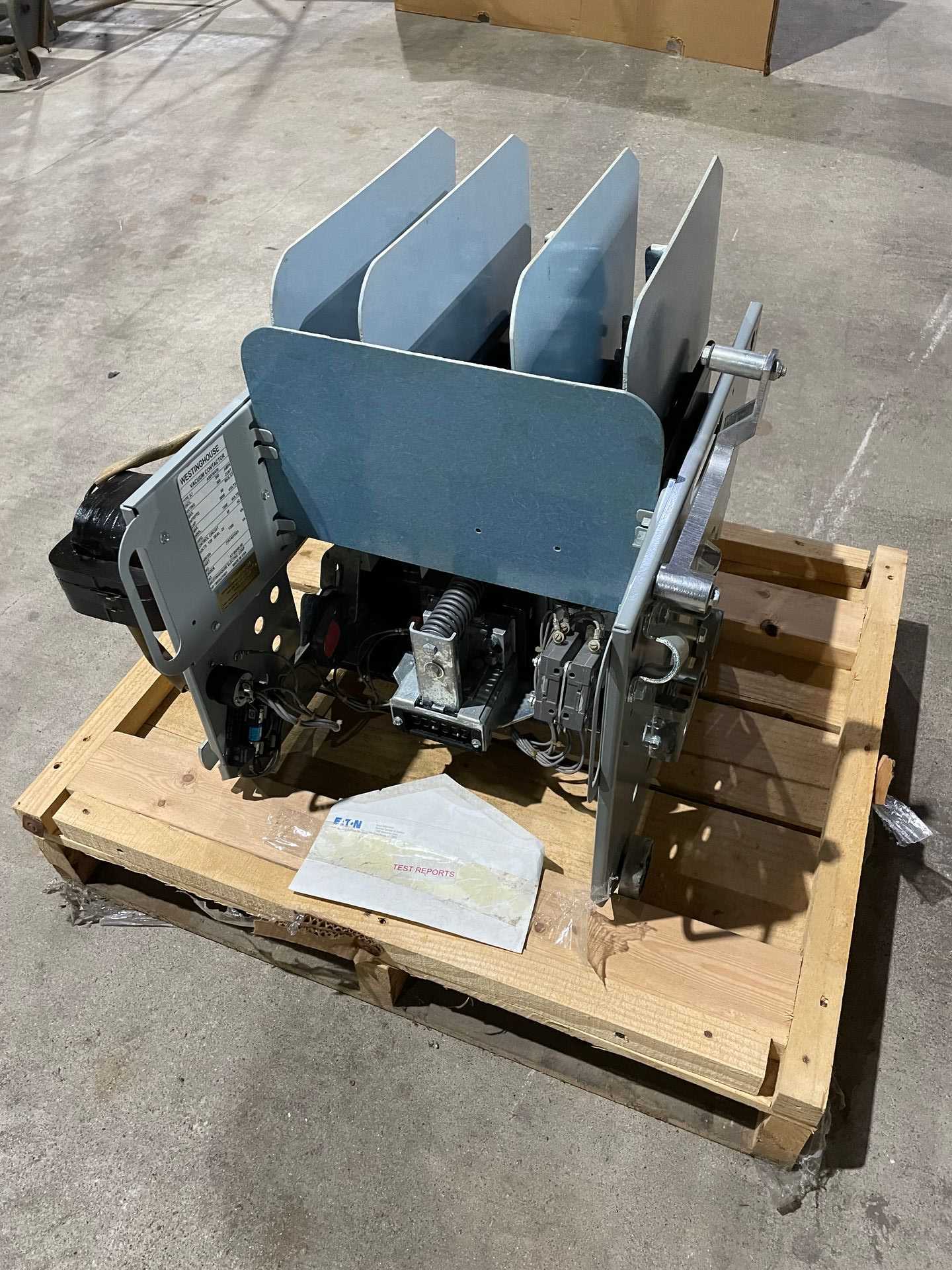 Eaton/Westinghouse 2197A01G01 Circuit Breaker - CIRCUIT BREAKERS
