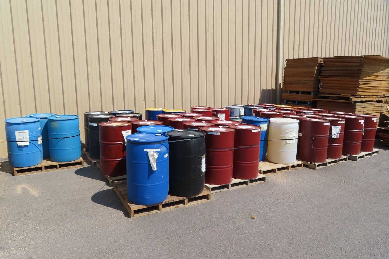 16 PALLETS OF ASSORTED MOBIL ONE, SHELL, ZEP LUBRICANTS, OIL, CLEANING SOLVENTS - HAND TOOLS