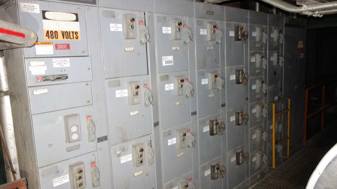7X VERTICAL SECTIONS ALLEN BRADLEY 2100 CENTERLINE MCC BUCKETS (BUCKETS EXCLUDED, CABINET ONLY, ELECTRICAL & CABLES INCLUDED) - AUTOMATION & CONTROLS