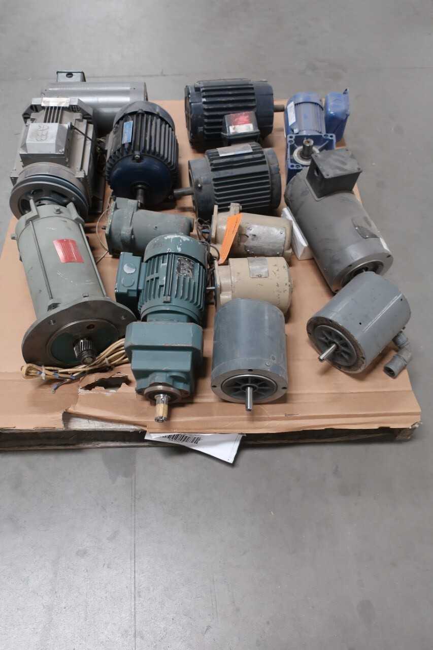 1 PALLET OF ASSORTED ELECTRIC AC MOTORS - ELECTRIC MOTORS