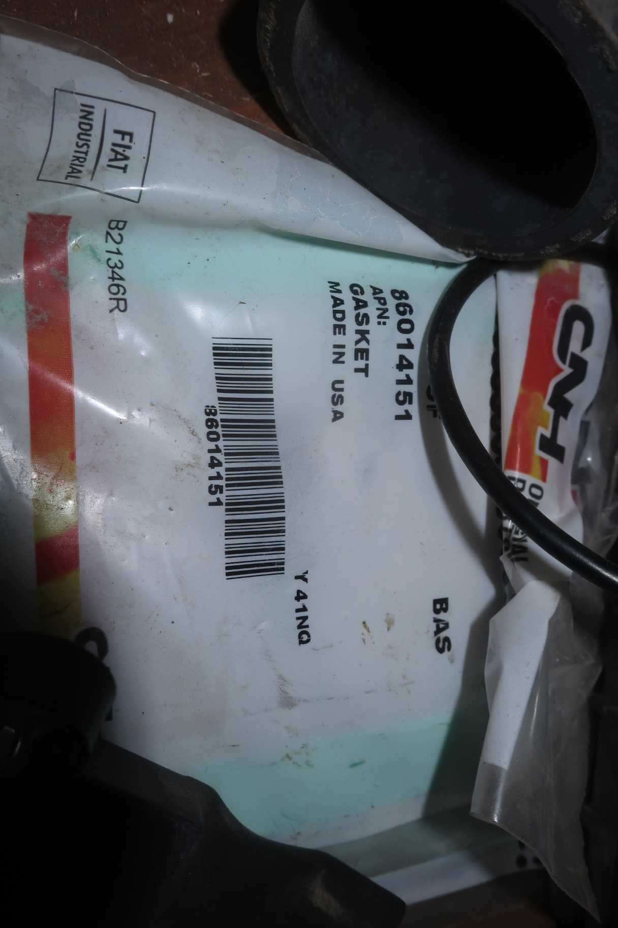 LOT OF ASSORTED CASE REPLACEMENT PARTS - POWER TRANSMISSION