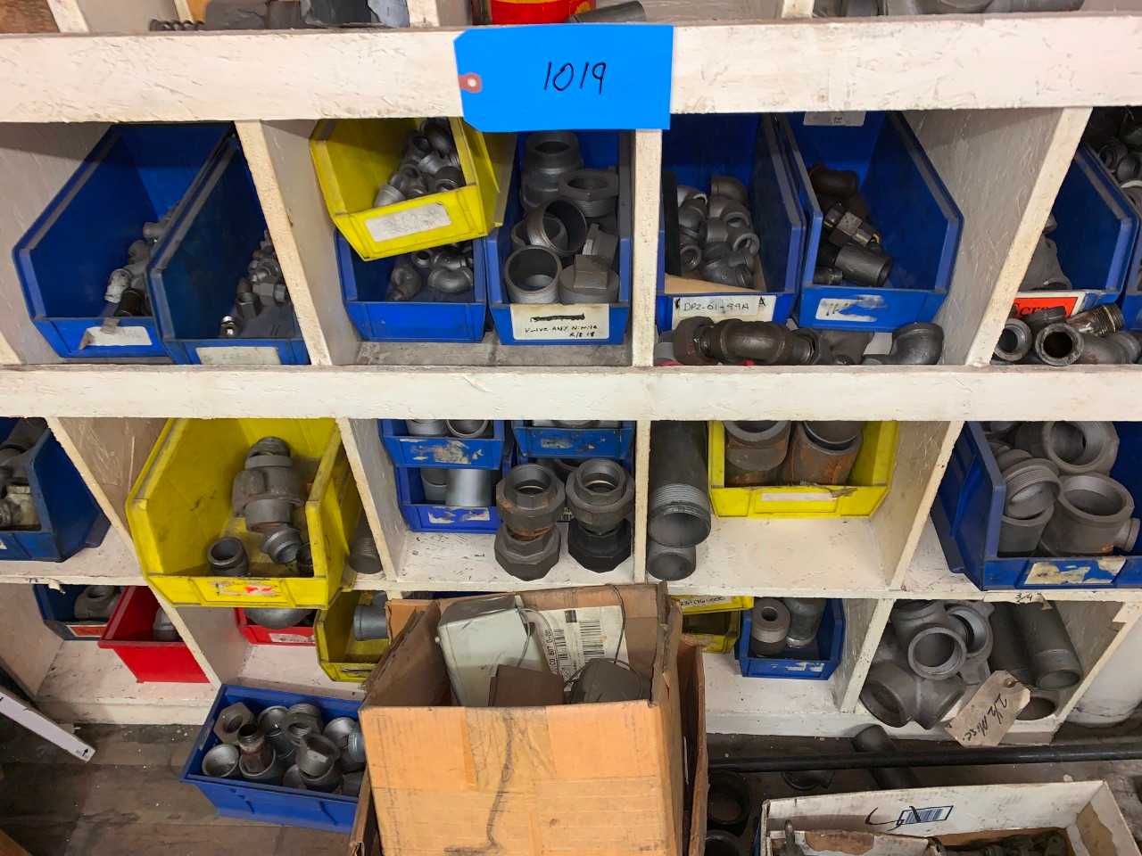 Organizer full of Pipe fittings - INDUSTRIAL PARTS