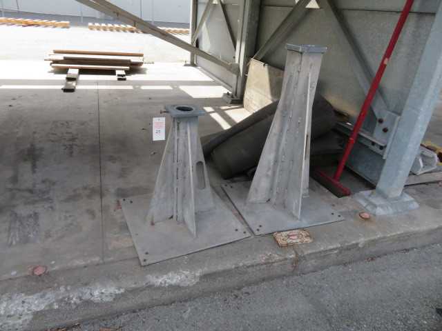 Lot of (8) Aluminum Stands - MATERIAL HANDLING