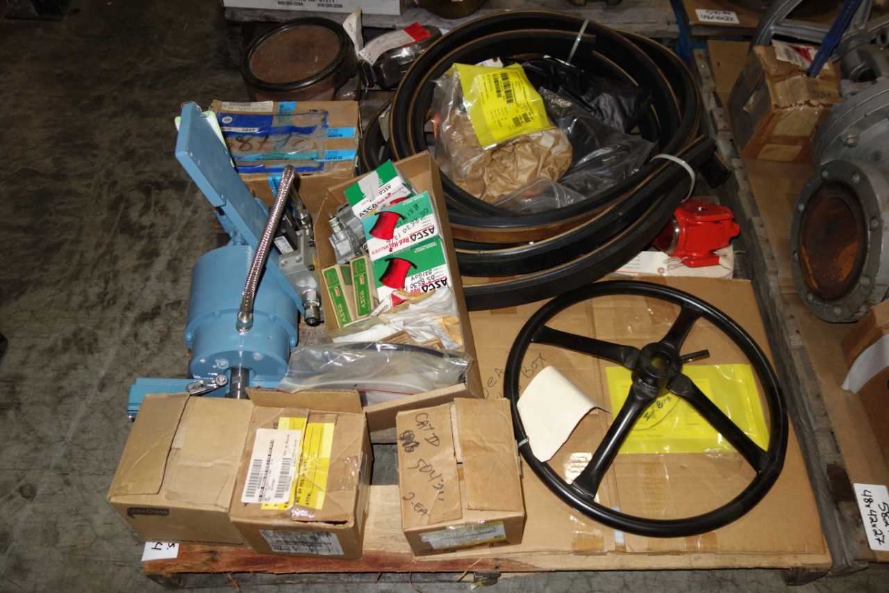 4 PALLETS OF ASSORTED VALVES AND REPLACEMENT PARTS - VALVES