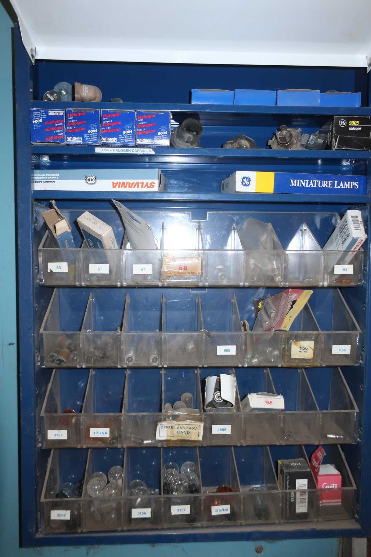 LOT OF ASSORTED VEHICLE BULBS - LIGHTING
