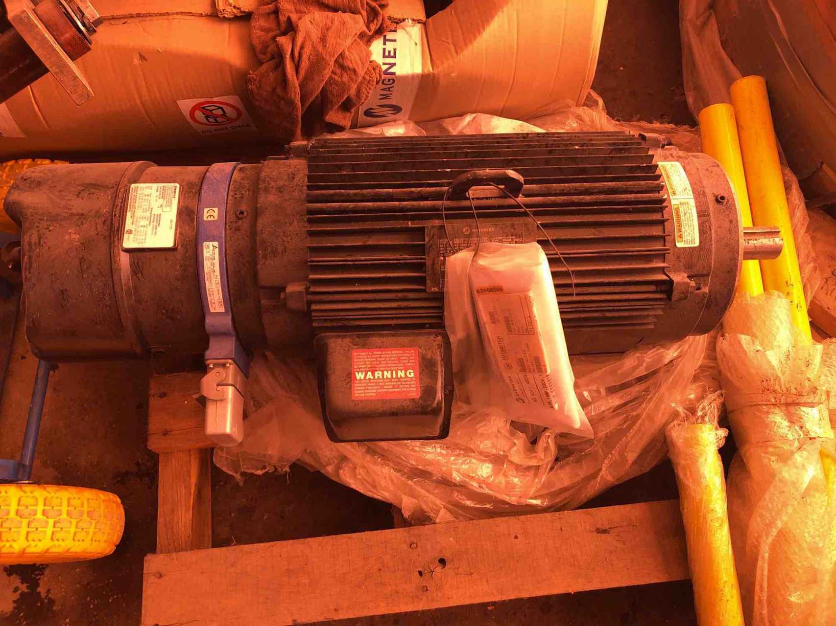 Unused Stearns 108706100152 Electric Motor - ELECTRIC MOTORS