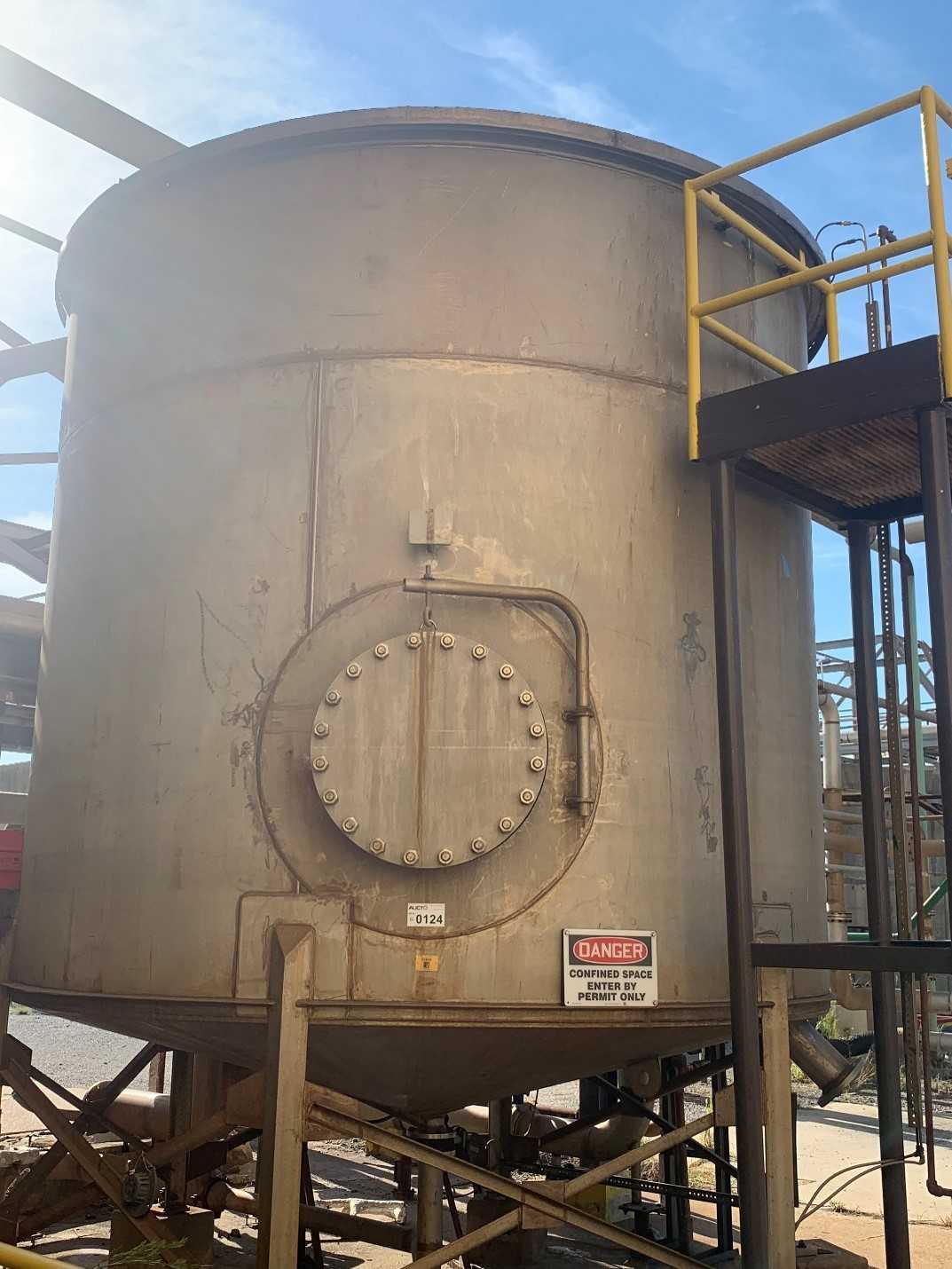 Stainless Steel Tank - PROCESS EQUIPMENT Stainless Steel Tank - PROCESS EQUIPMENT