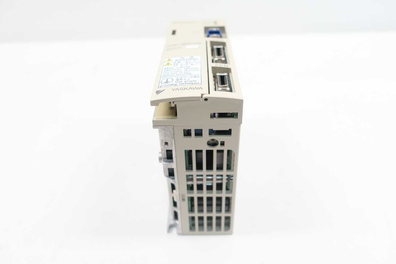 YASKAWA SGD-02ANY109 SERVOPACK 200-230V-AC 0-230V-AC 1PH 200W SERVO DRIVES AND AMPLIFIER - SERVO