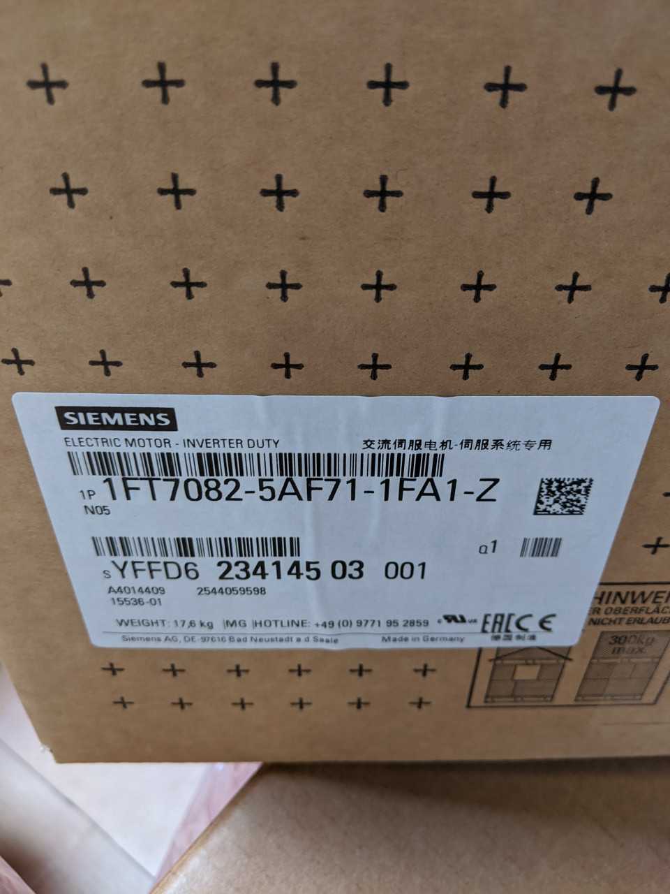 Assorted Siemens Servo Motors and Servo Drives - SERVO