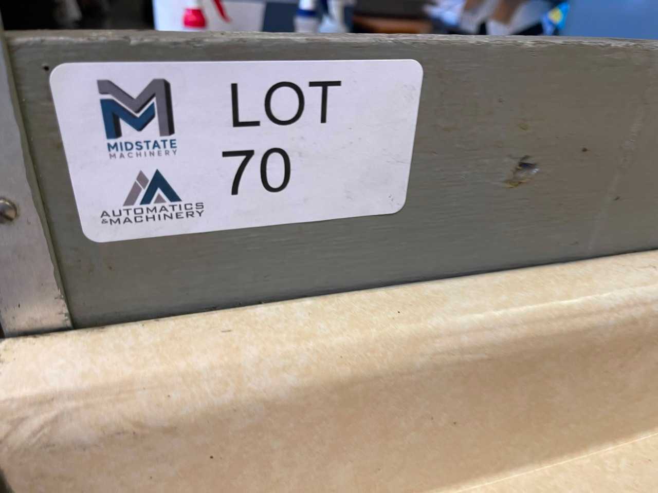 Workbench with Vise - MATERIAL HANDLING
