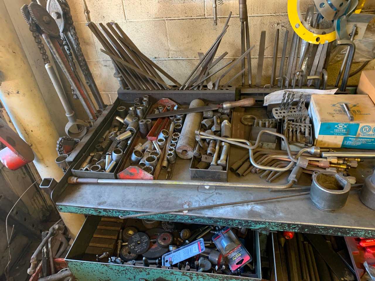 Metal Work Bench - PLANT & FACILITY