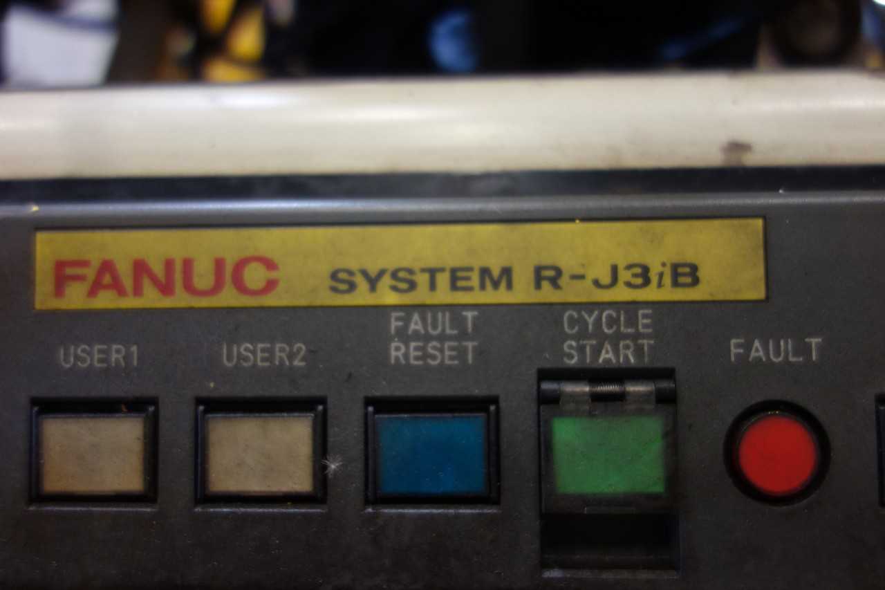 GE FANUC R-2000iA/200T ROBOT WITH R-J3iB CONTROLLER - INDUSTRIAL ROBOTS
