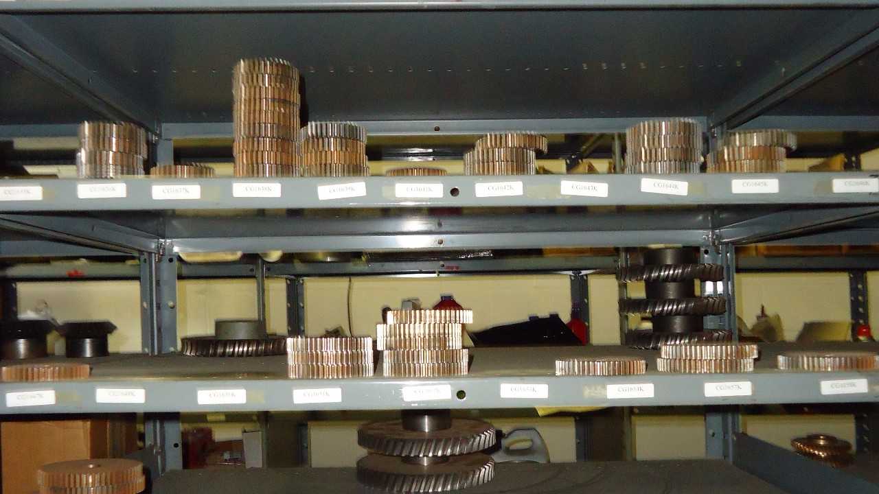 LOT OF 16 Pitch Change Gear, Finsih Bore Two Keys, Union Gear, 23-41 tooth - MISCELLANEOUS