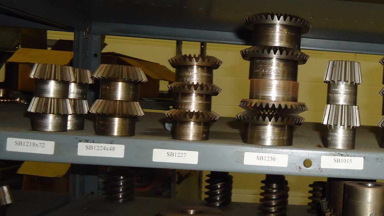 LOT OF 12 Pitch Bevel Gears, Union Gear - MISCELLANEOUS