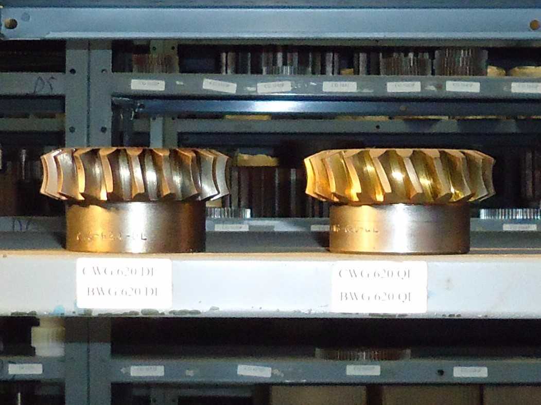 LOT OF 6 Pitch Bronze Worm Gear, BWG, Union Gear - MISCELLANEOUS