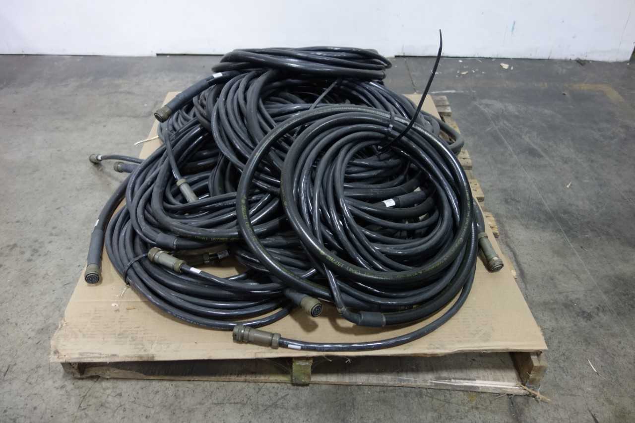 LOT OF 12 60FT CORDSET CABLES - INDUSTRIAL PARTS