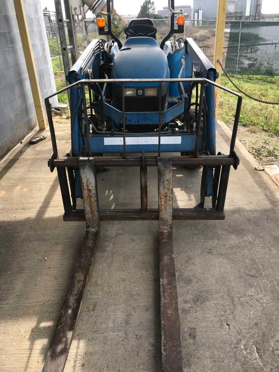 1998 New Holland 7308 Loader - LOADERS