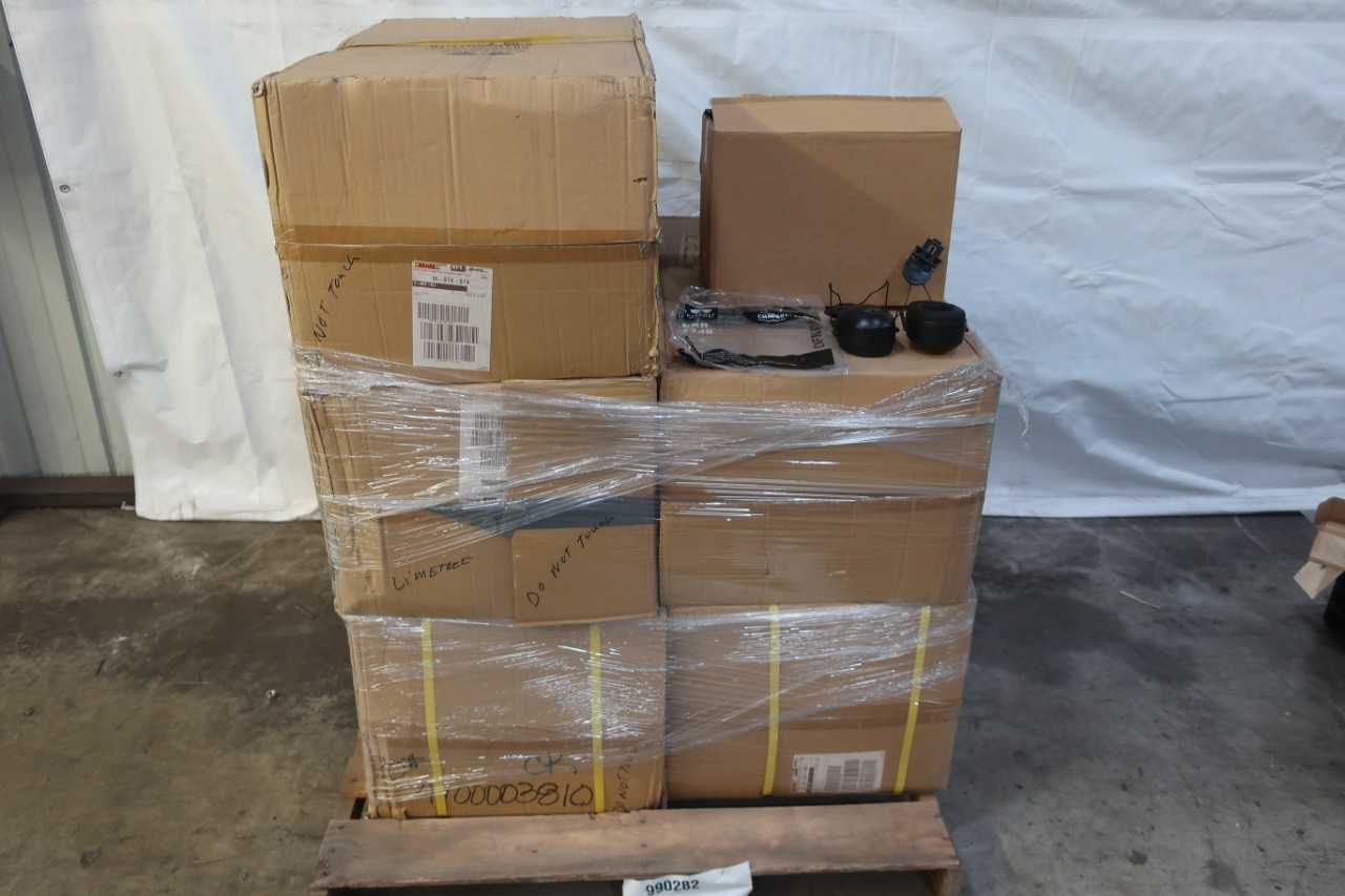 PALLET OF PYRAMEX CMFB6010 CAP MOUNTED EARMUFFS NRR 23dB - CONSTRUCTION EQUIPMENT ATTACHMENTS