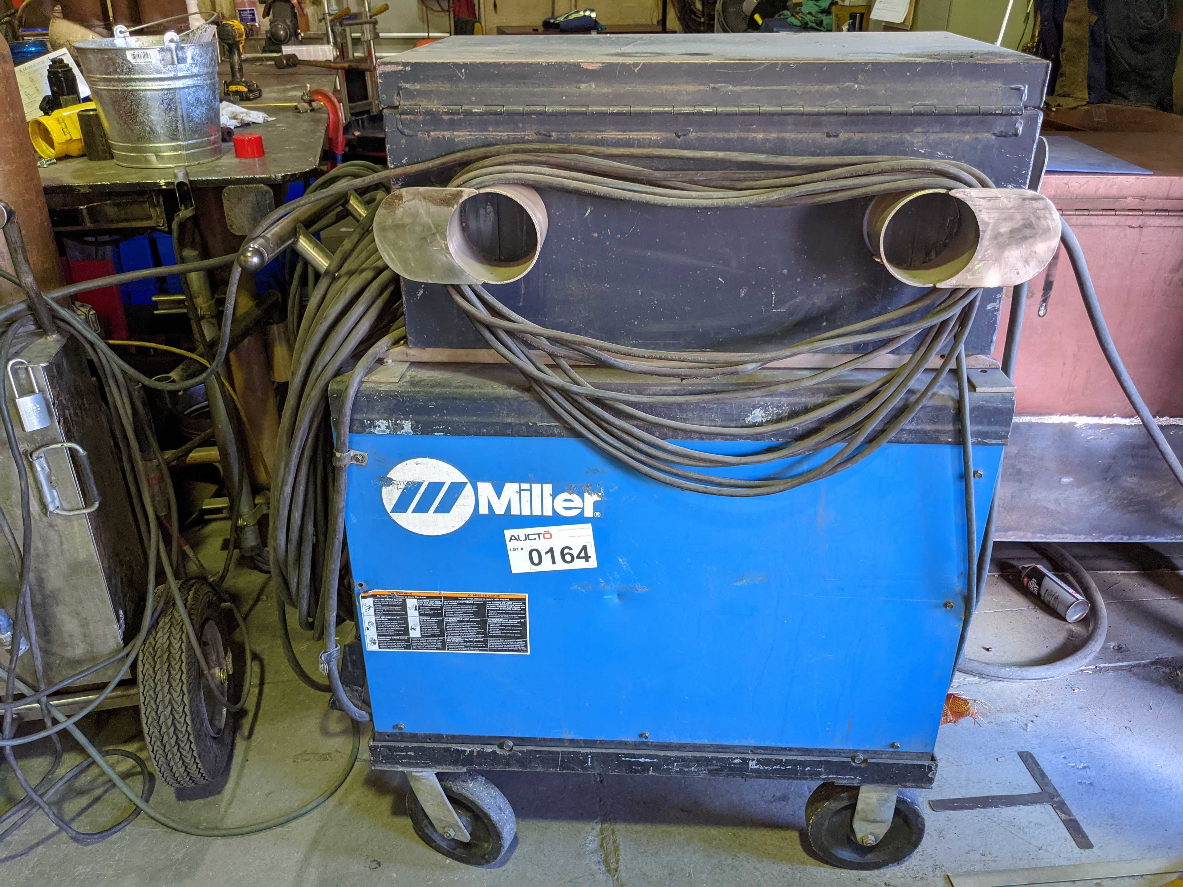 WELDER - WELDING EQUIPMENT WELDER - WELDING EQUIPMENT