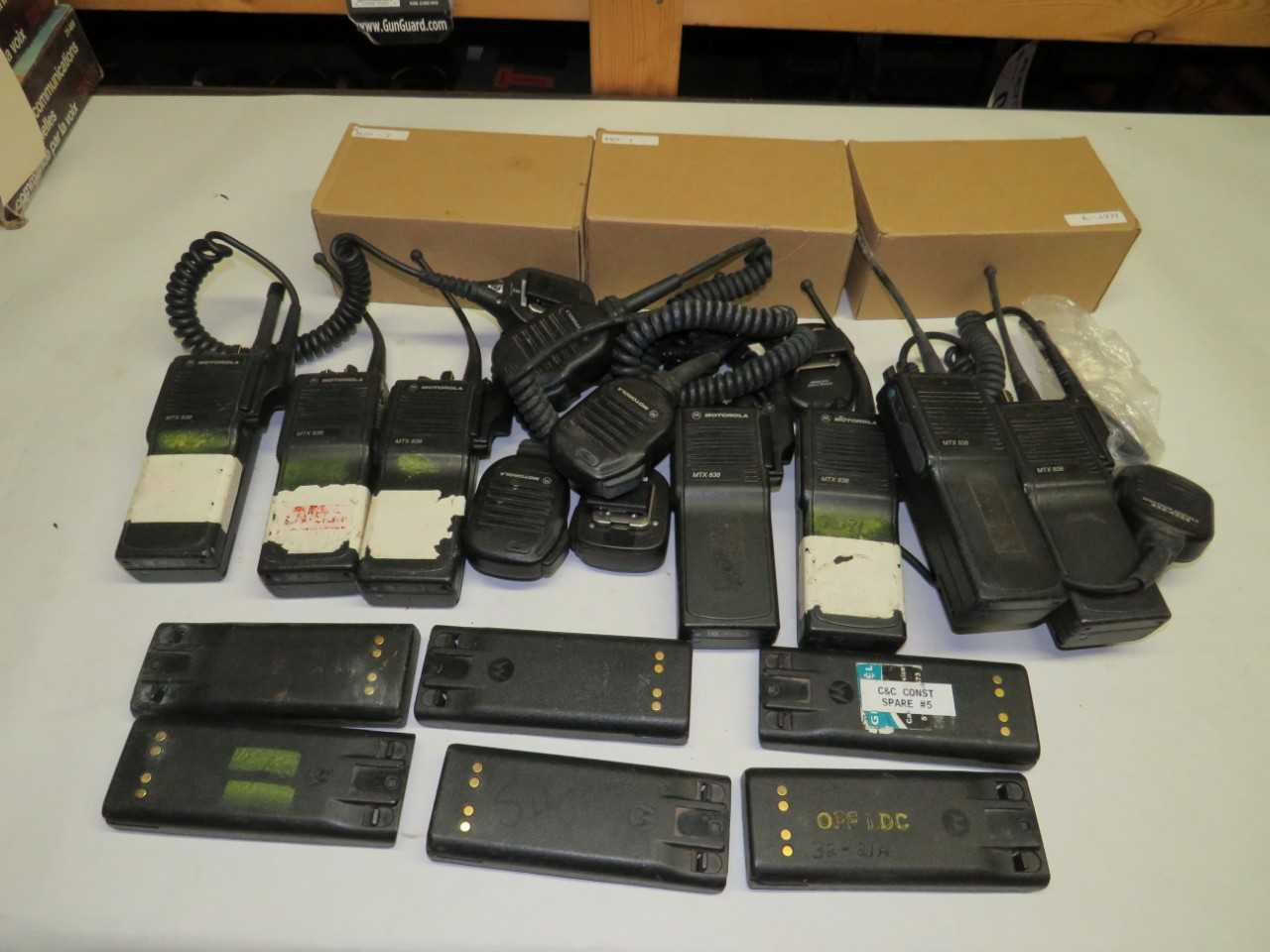 LOT MOTOROLA MTX 838 RADIOS - TELECOMMUNICATION