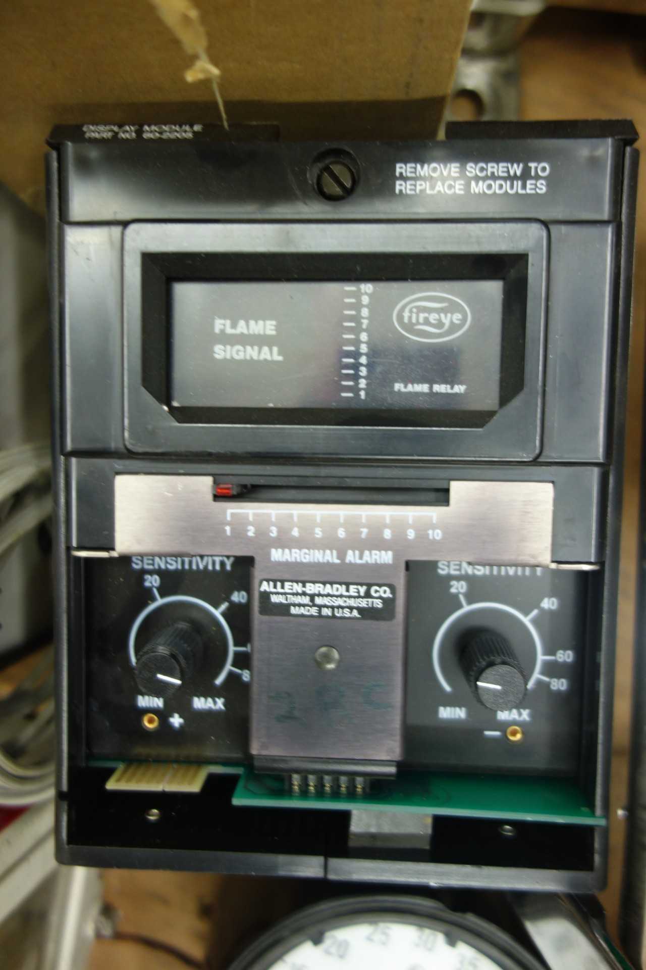 2 PALLETS OF INSTRUMENTATION - INSTRUMENTATION