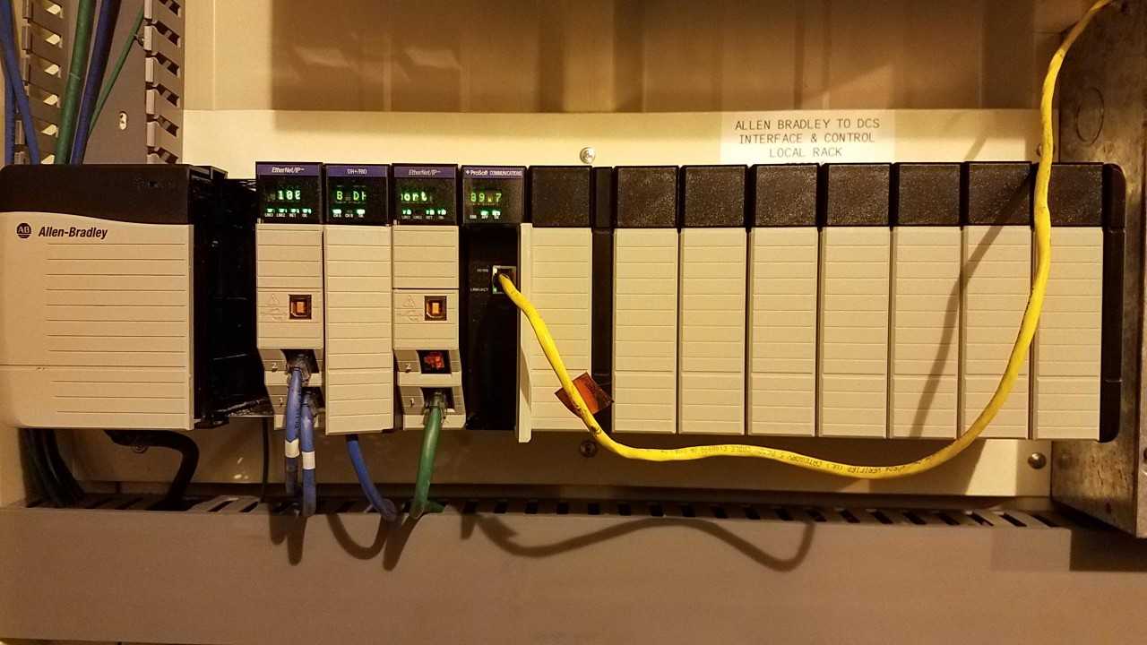 LOT OF 3 CONTROL CABINETS ALLEN BRADLEY CONTROLLOGIX RACK (DELAYED REMOVAL) - AUTOMATION & CONTROLS