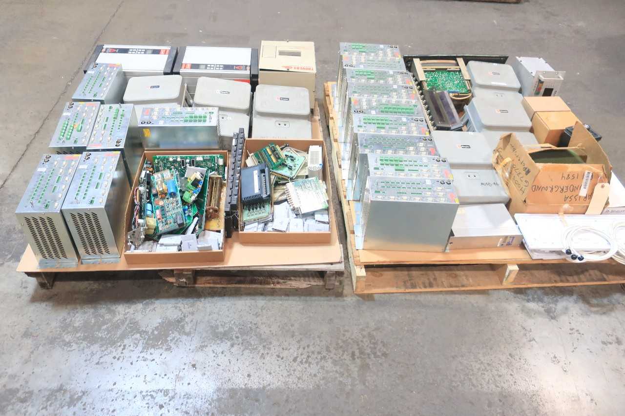 2 PALLETS OF ASSORTED ELECTRICAL PRESSURE GAUGE, BASEPLATE CONTROLLER, MODULES, CIRCUIT BOARDS, PRESSURE SWITCH, INTERFACE PANEL CONTROLS- MITSUBISHI, YASKAWA, GENERAL ELECTRIC, TERRAWAVE, SIMPLEX, GEHRING, ASHCROFT - AUTOMATION & CONTROLS