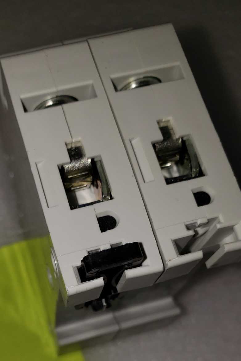 Eaton mini circuit breaker - CIRCUIT BREAKERS