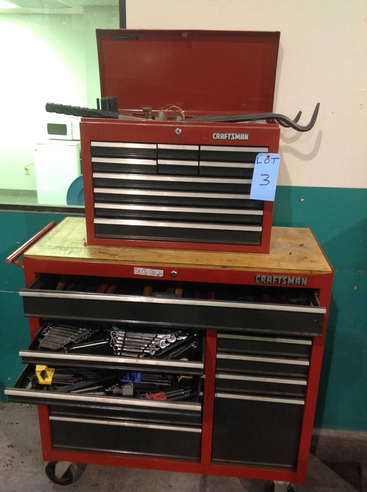 Craftsman portable tool box w/ contents - MISCELLANEOUS
