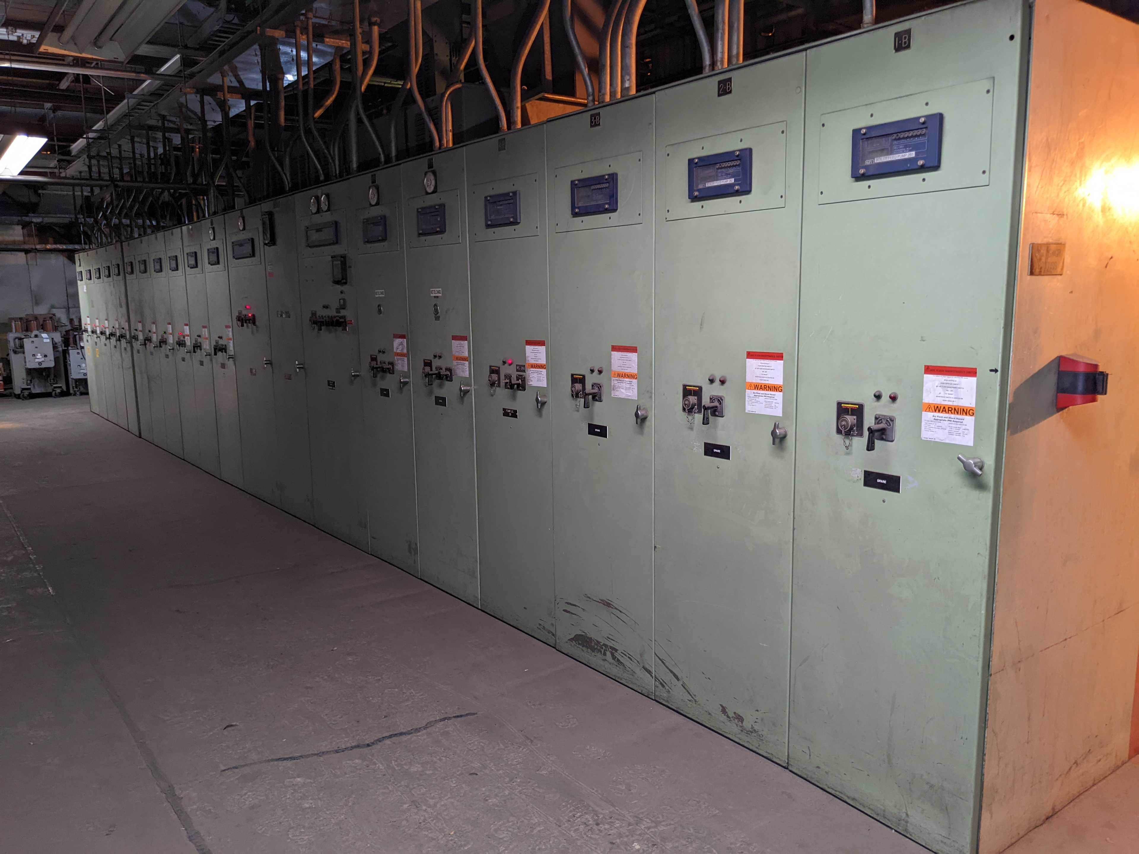 SWITCHGEAR LOAD CENTER - SWITCHGEAR