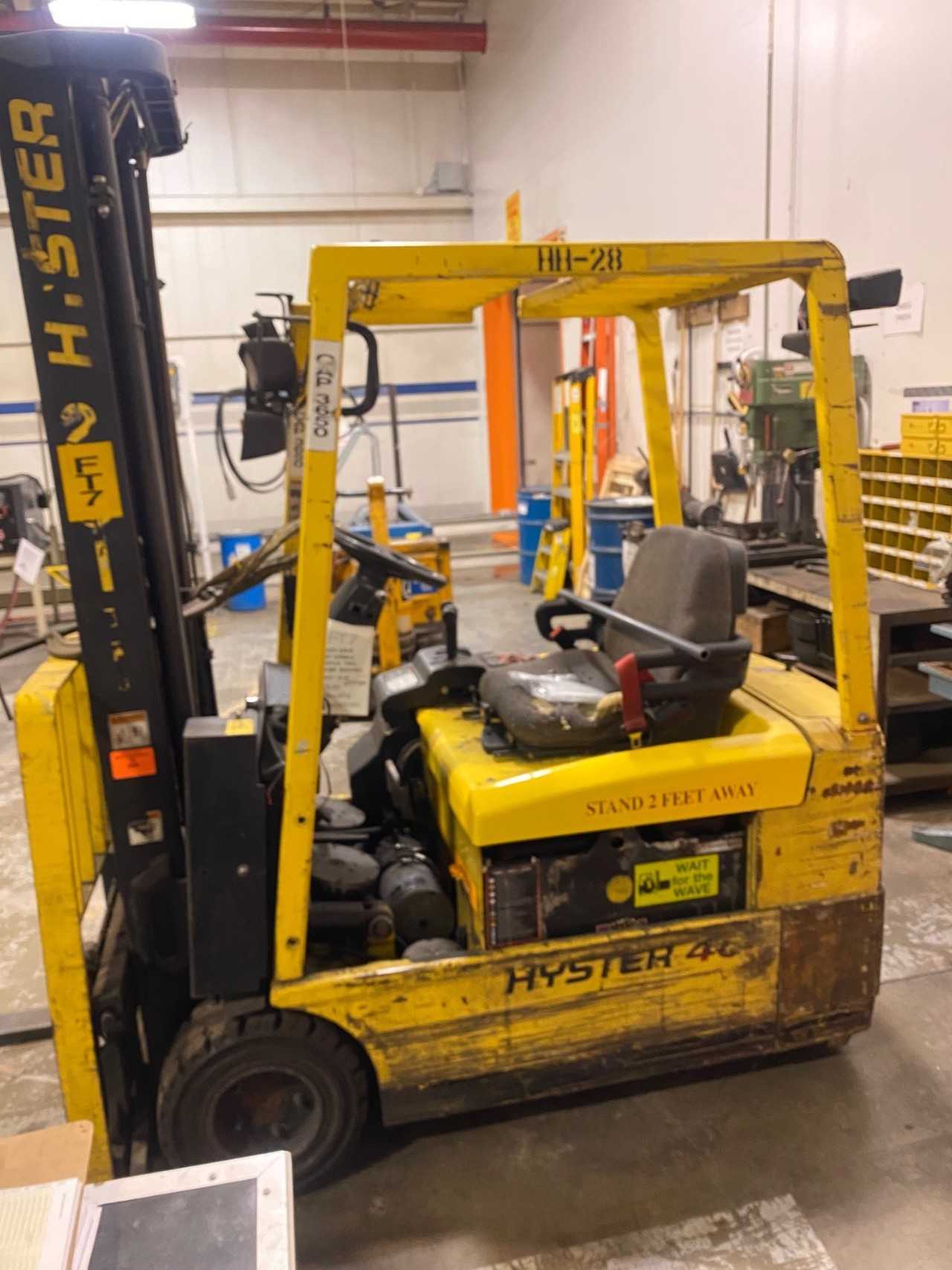 Hyster 4000# Lift Truck - FORKLIFTS
