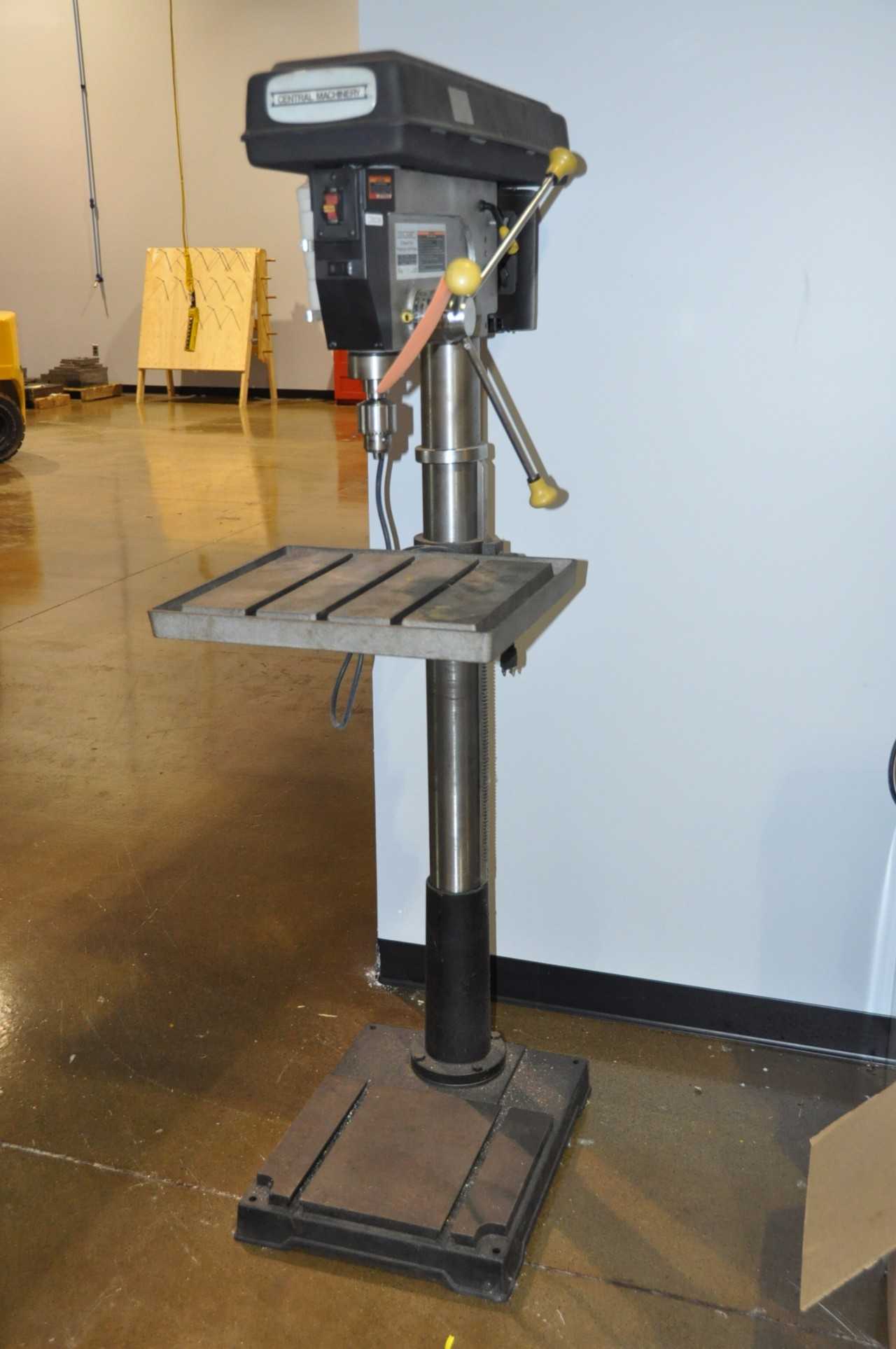 CENTRAL MACHINERY 20" Drill Press - UPRIGHT DRILL PRESSES