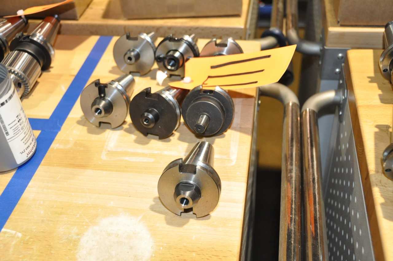 Lot-(7) ERICKSON CAT 40 Tool Holders - ELECTRIC POWER TOOLS
