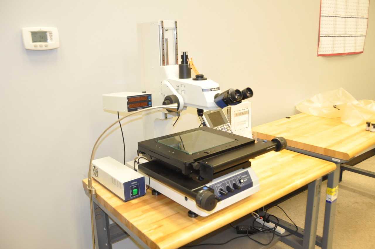 MITUTOYO TM-500 Series Toolmaker's Microscope - ELECTRIC POWER TOOLS