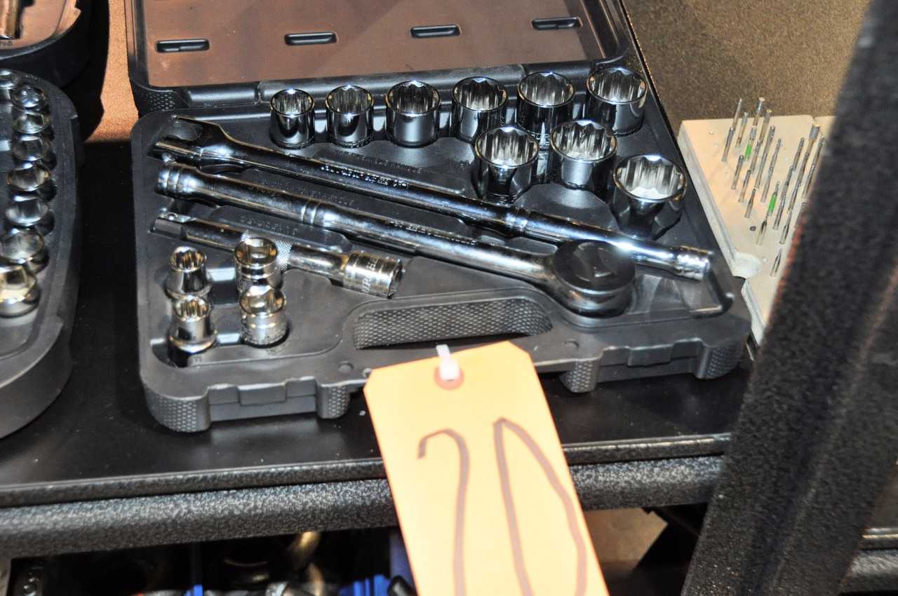 1/2" Socket Set - HAND TOOLS