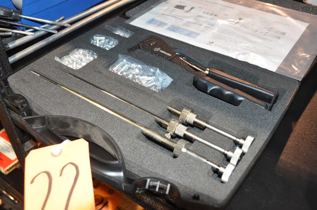 Rivet Gun Set - HAND TOOLS