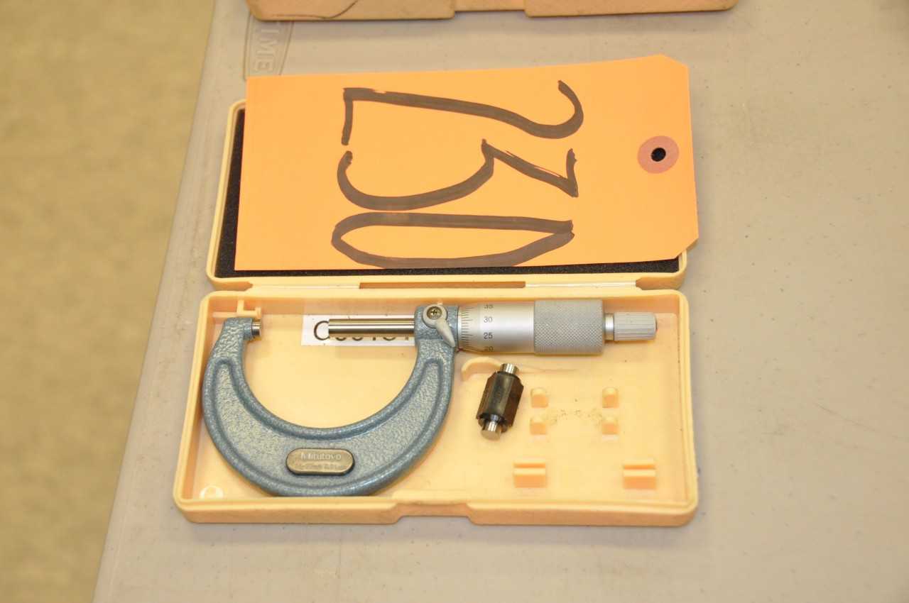 MITUTOYO 25 - 50mm Micrometer - ELECTRIC POWER TOOLS