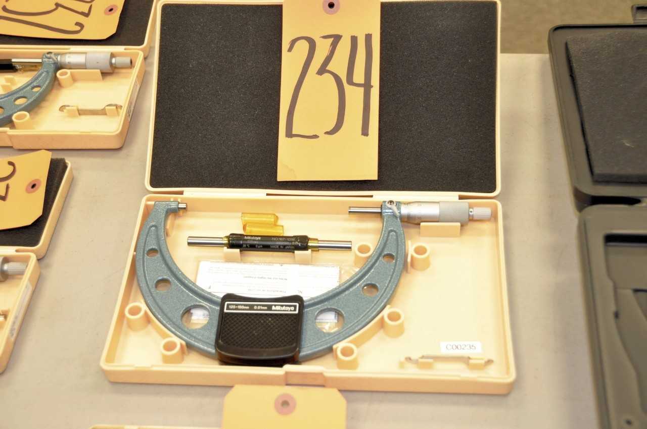 MITUTOYO 125 - 150mm Micrometer - ELECTRIC POWER TOOLS