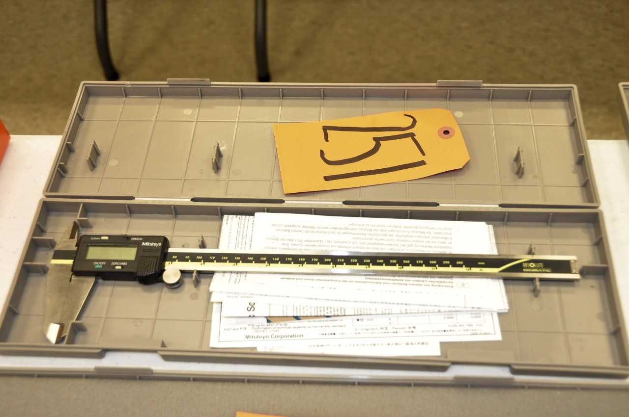 MITUTOYO ABSOLUTE 12" Digital Caliper - ELECTRIC POWER TOOLS