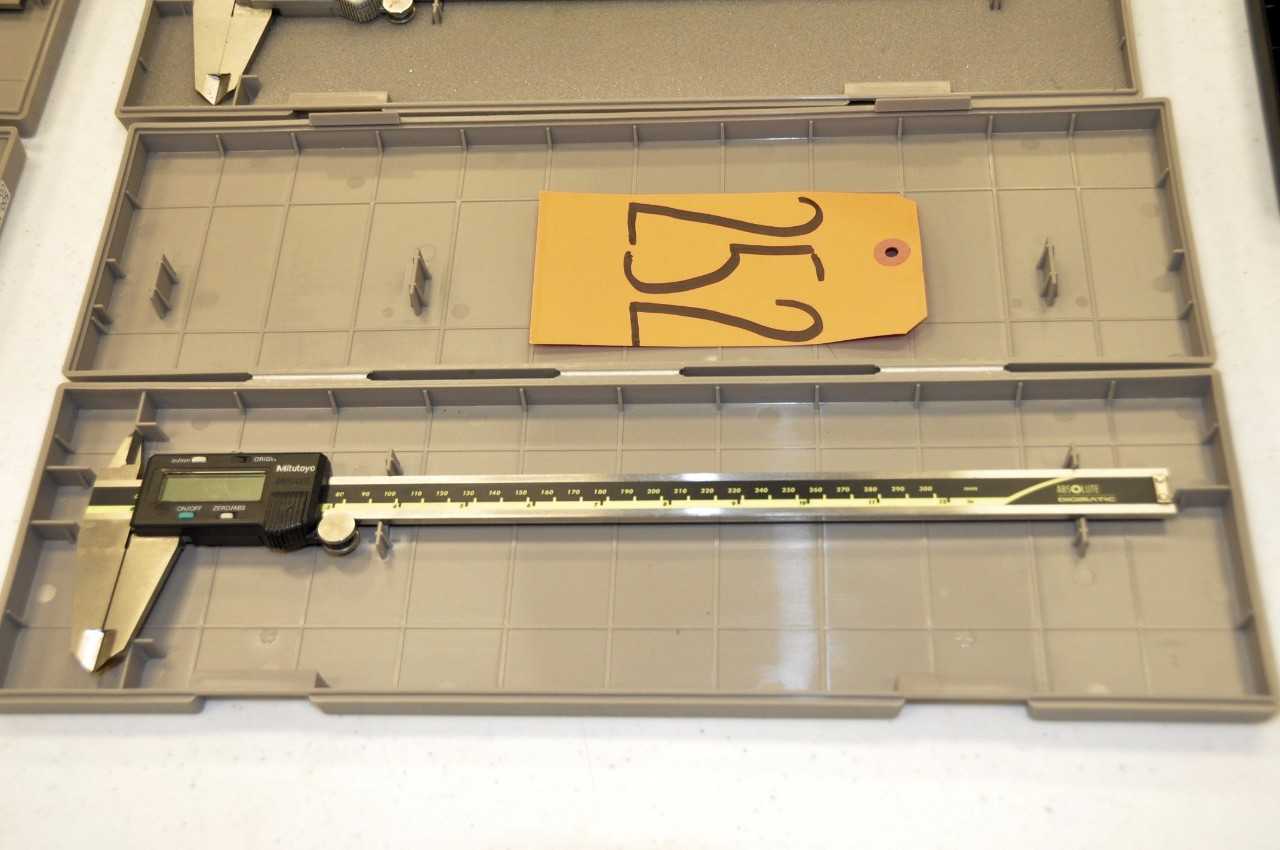 MITUTOYO ABSOLUTE 12" Digital Caliper - ELECTRIC POWER TOOLS