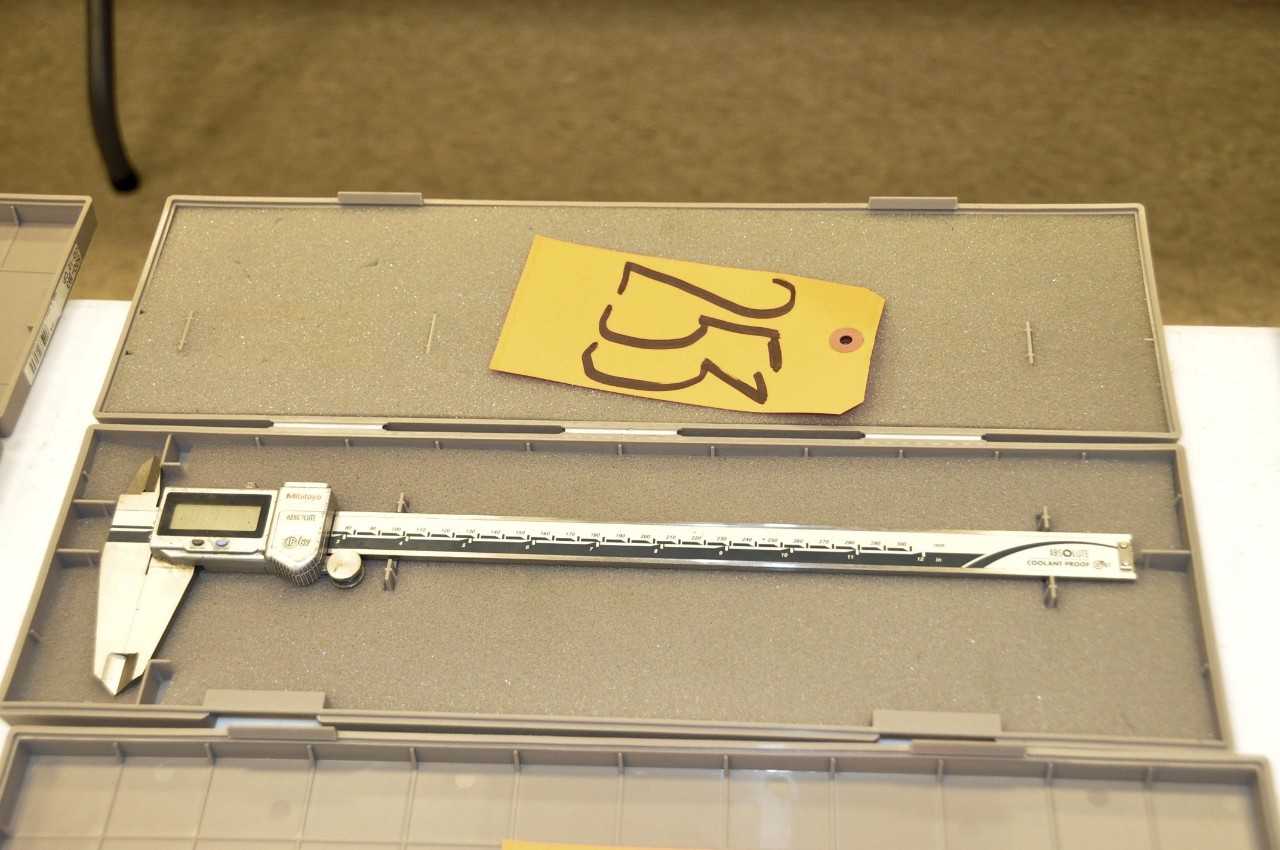 MITUTOYO ABSOLUTE 12" Digital Caliper - ELECTRIC POWER TOOLS