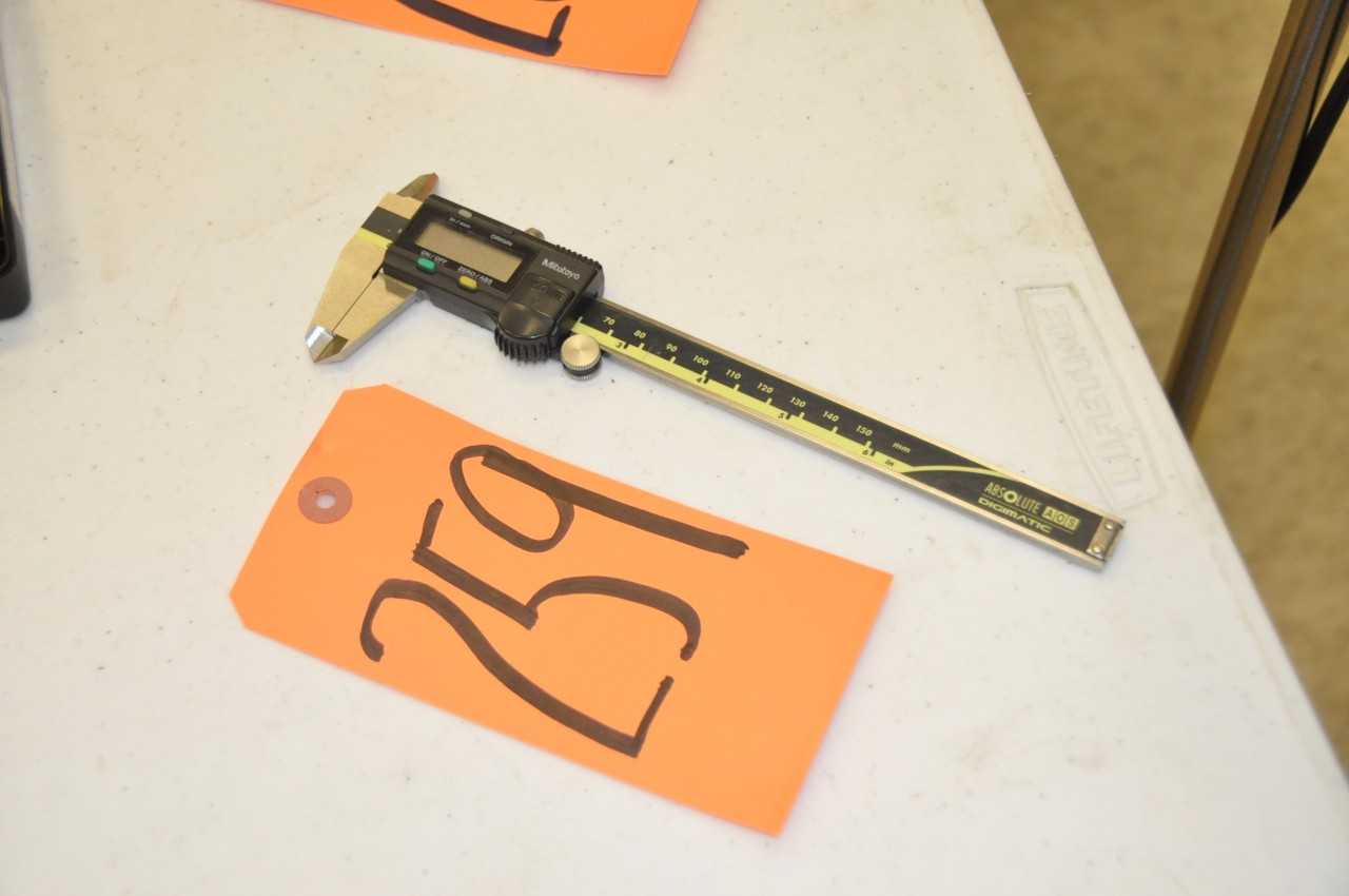 MITUTOYO 6" Digital Caliper - ELECTRIC POWER TOOLS