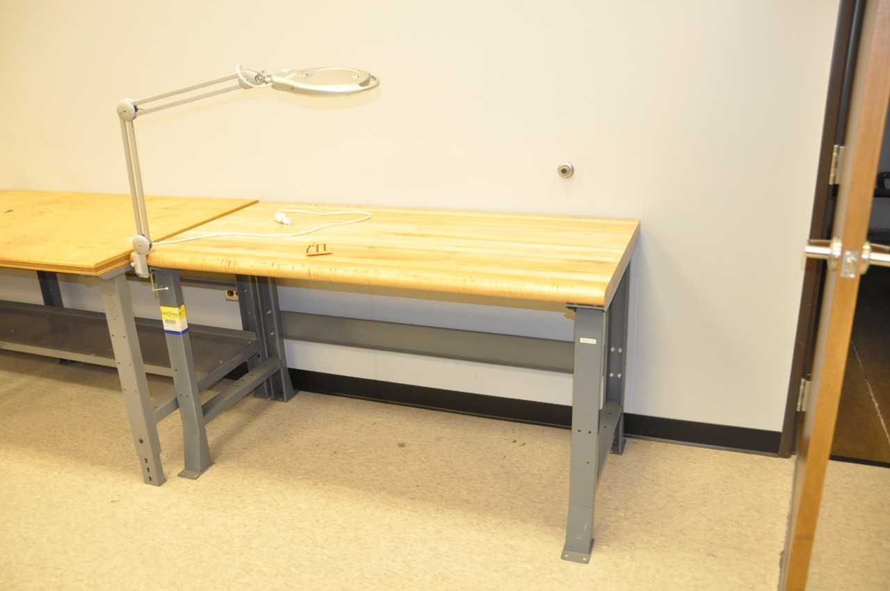 Hardwood Top Bench - MATERIAL HANDLING